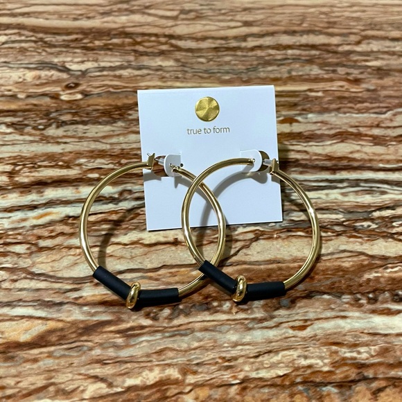 True To Form - Picture 5 of 14